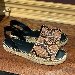 Kendal & Kylie Animal print sandal